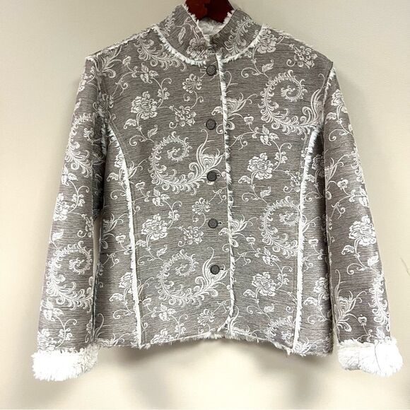 Chicos tan/neutral tapestry jacket faux fur lining Sz M - Picture 1 of 7